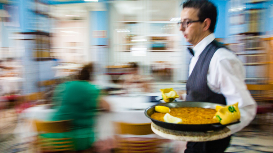 Restaurante de paella La Pepica, Playa Malvarrosa, Valencia