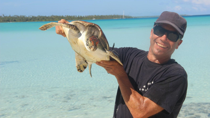 Hans Geilingerg durante su viaje dando la vuelta al mundo