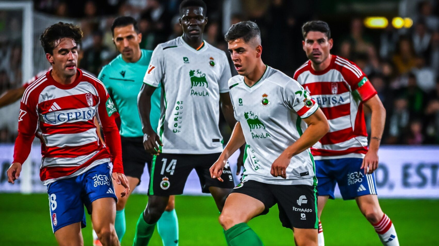 Alemañ y Sergio Ruiz en el último partido del Granada frente al Racing de Santander
