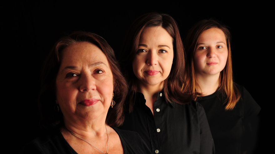 Tres generaciones de mujeres.