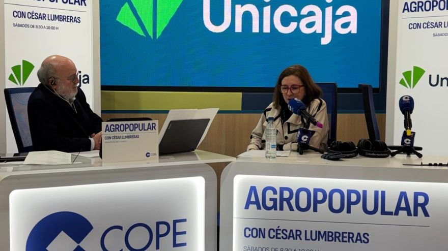 La consejera Mercedes Morán con César Lumbreras en Agropopular, desde Agroexpo