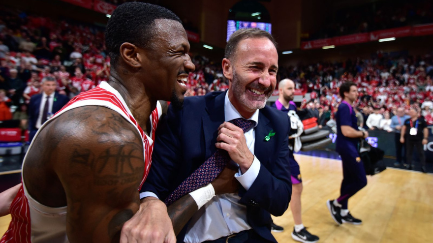 Sito Alonso y Dylan Ennis celebran la victoria