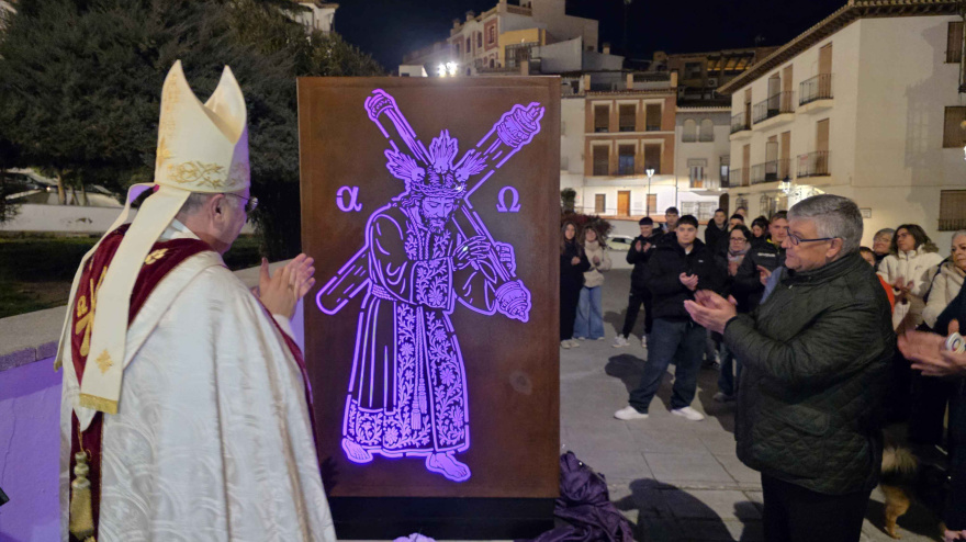 Inaugurado y bendecido el monumento a Jesús Nazareno