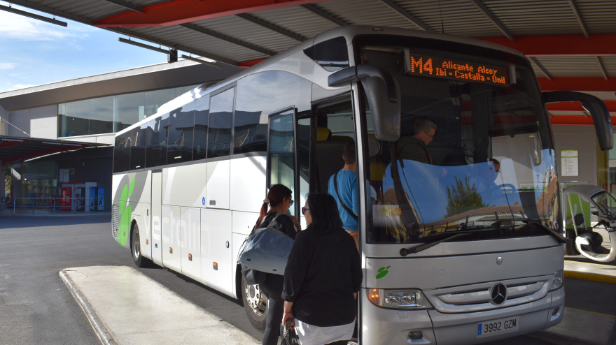 Récord histórico de pasajeros en la estación de autobuses de Alicante