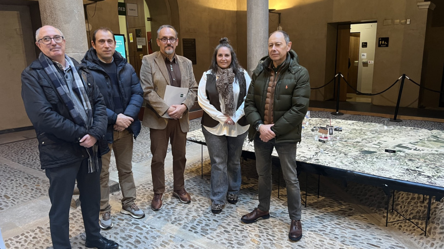 Exposición en la UNED