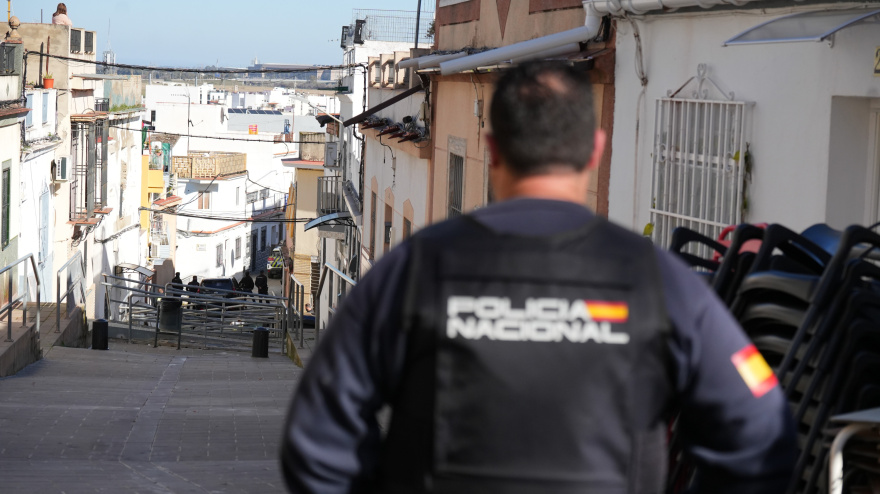 Elena, víctima de inquiokupación: "Existo, no soy un bulo. Necesito recuperar mi vivienda, me han declarado vulnerable y aun así no hay manera de sacar a mis inquilinos que no me pagan desde 2023"