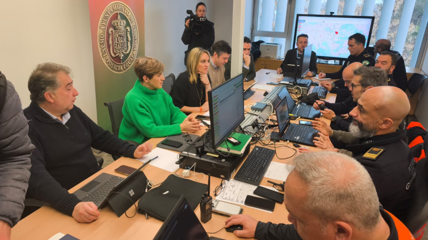 La ciudad de Granada afronta la borrasca Leonardo tras una noche de normalidad