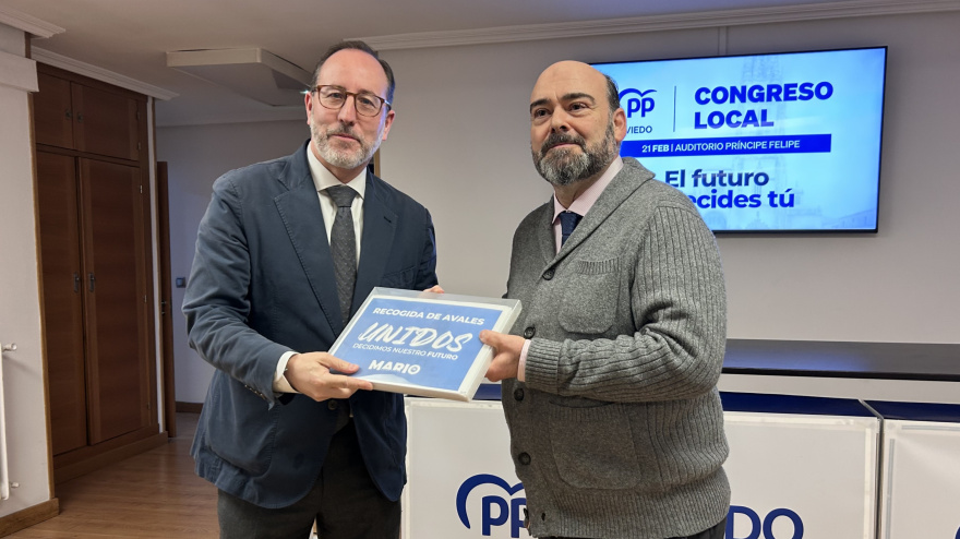 Mario Arias presenta los 577 avales de su candidatura