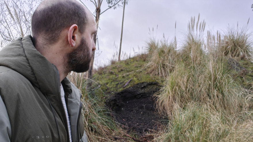 Áridos en Vilar do Colo y el portavoz del BNG de Cabanas, Iago Varela