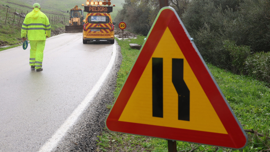 Actuación en carretera de Grazalema01