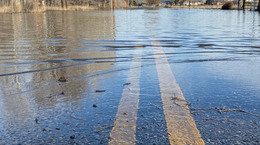 Carretera inundada