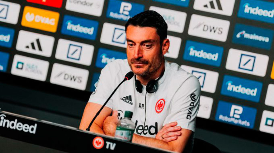 Albert Riera, entrenador del Eintracht de Frankfurt