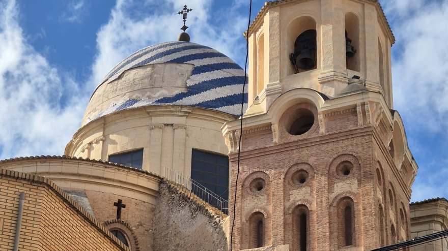 Imagen de la Cúpula sin los azulejos deprendidos