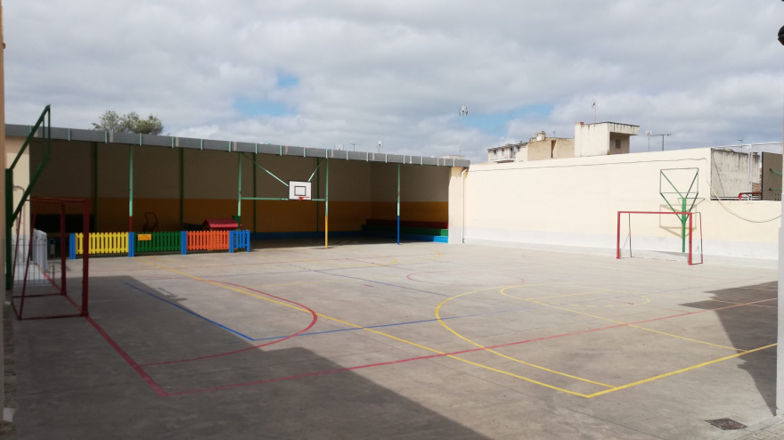 Patio de un colegio en Manacor