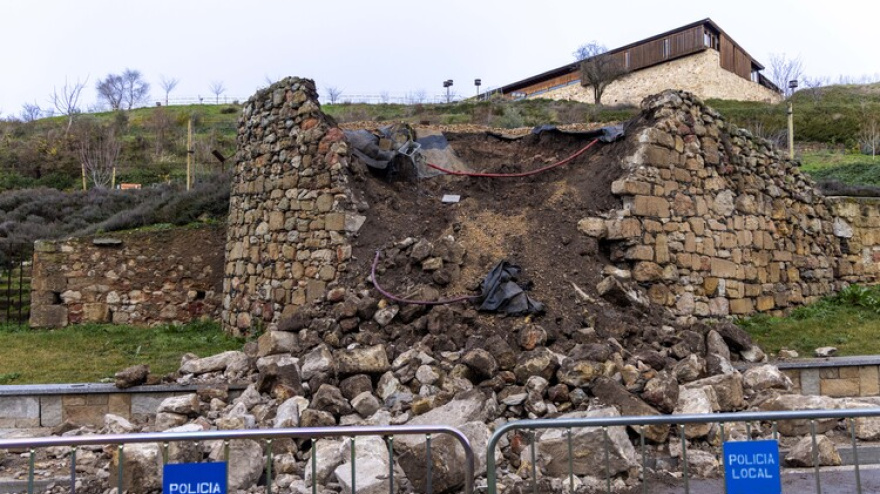 Muro derrumbado en la vaguada de la Palma en la ciudad de Salamanca