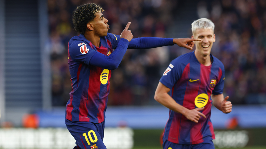 Lamine Yamal celebra su gol, en el Barcelona - Mallorca