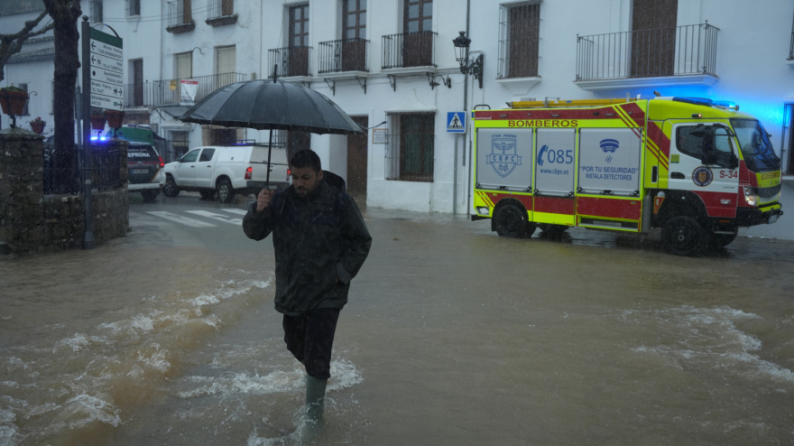 (Foto de ARCHIVO)Calle convertida en río en la localidad gaditana de Grazalema tras el paso de la borrasca Leonardo. A 4 de febrero de 2026, en Grazalema, Cádiz (Andalucía, España). La Unidad Militar de Emergencia (UME) interviene en Grazalema, en tareas de achique de agua en casas y calles de este municipio, que se está viendo afectada por el paso de la borrasca Leonardo, que ya ha dejado por el momento 278 litros de precipitaciones acumuladas.Joaquín Corchero / Europa Press04/2/2026
