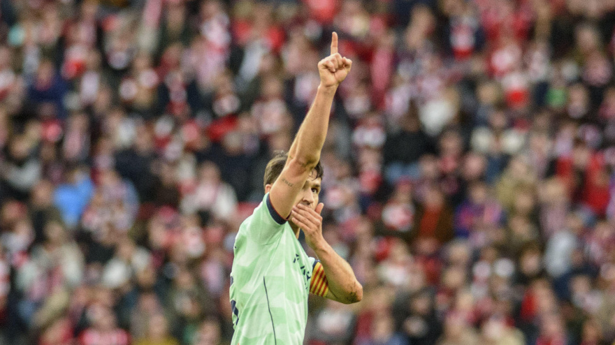 Unai Elgezabal celebra su gol de chilena en el Athletic - Levante