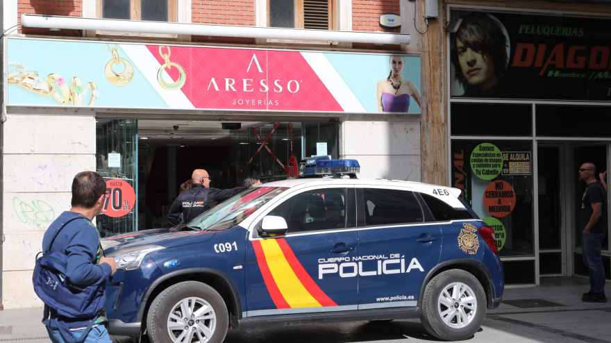 Vehículo de la Policía Nacional en Palencia
