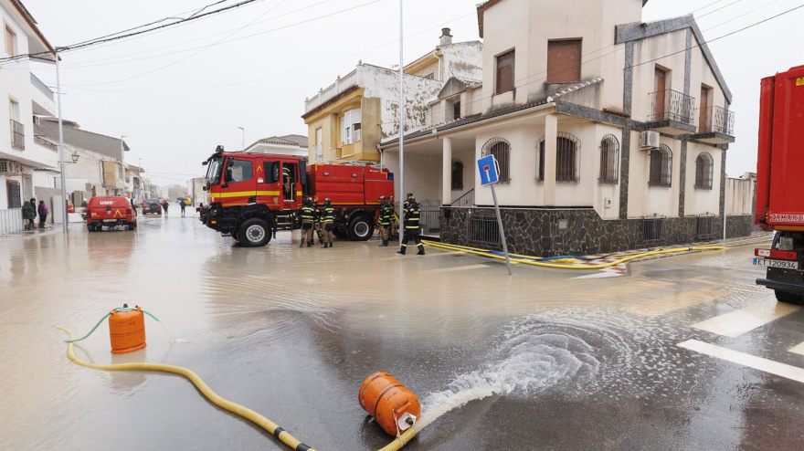 Zonas inundadas por las intensas lluvias de las últimas jornadas próximas en la localidad de Huertor Tájar