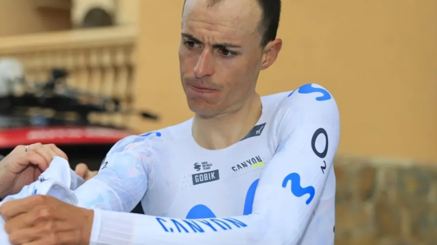 Enric Mas, con el maillot de Movistar Team
