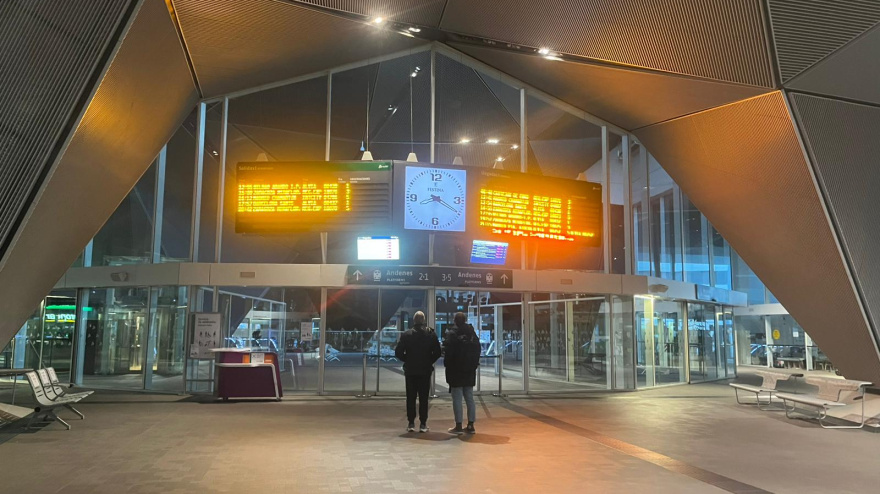 Viajar de La Rioja a Madrid se convierte en una odisea por la huelga de trenes y los retrasos