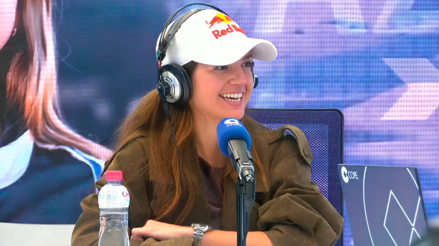 La piloto Cristina Gutiérrez, en El Partidazo de COPE, con Juanma Castaño
