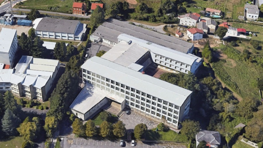 Foto aérea de la antigua Escuela Politécnica de Serantes