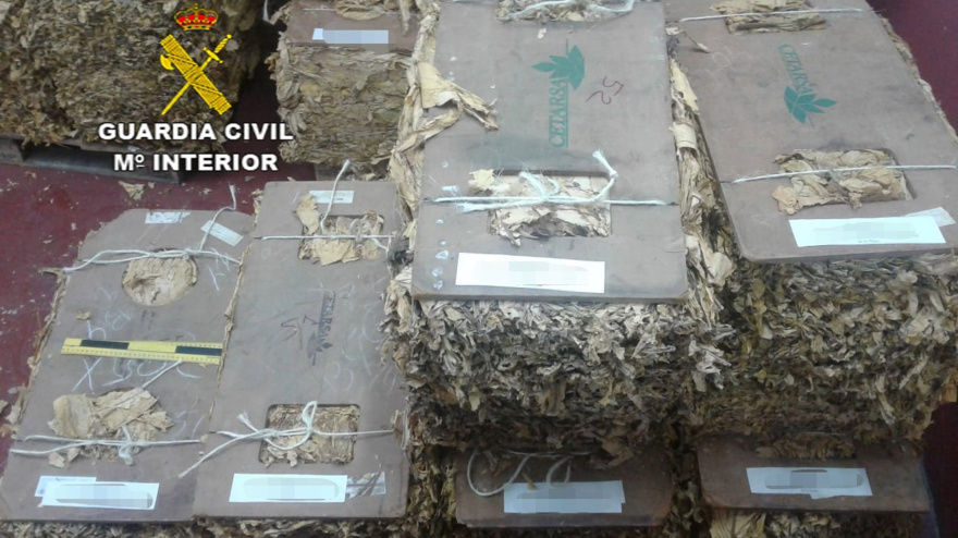 Fardos de tabaco incautados por la Guardia Civil