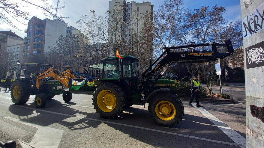 Tractores en el centro de la ciudad en una protesta similar hace dos años