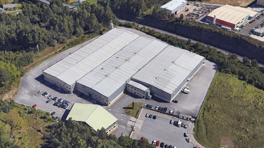 Vista aérea de Noa Madera Creativa en Vilar do Colo, en Fene