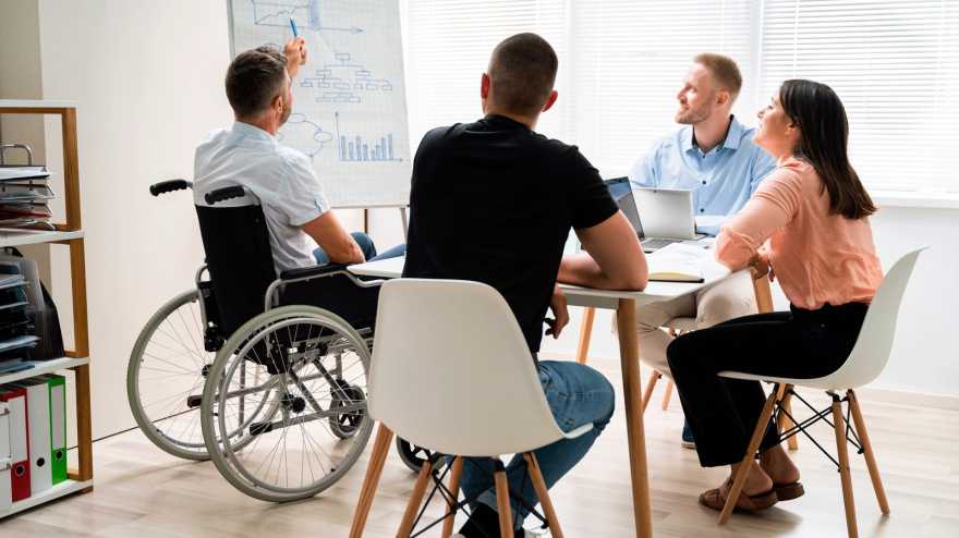 COCEMFE CASTILLA Y LEÓN ha firmado un importante acuerdo con el SERVICIO DE EMPLEO DE CASTILLA Y LEÓN (ECYL) en su propósito de facilitar el derecho al trabajo de las personas con discapacidad física y orgánica de todo el territorio autonómico.