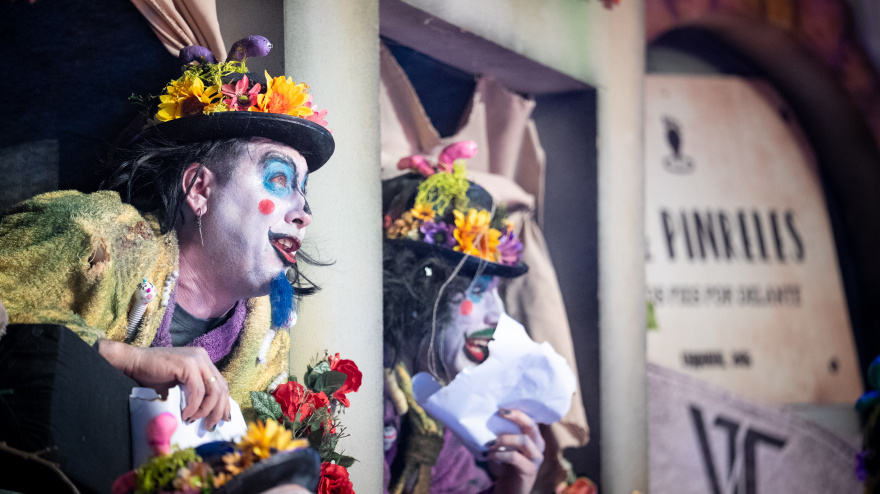 Chirigota 'Los que la tienen de mármol' - Semifinales