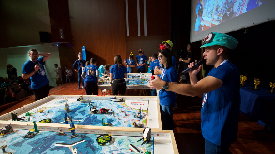 Alicante une LEGO, arqueología y tecnología en una competición única