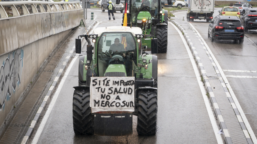 Anastasio, agricultor: "Esto se lo va a comer la gente: se han detectado unas naranjas con 20 veces más productos fitosanitarios de lo que permite la UE porque los controles de lo que viene de fuera no llegan ni al 0,1 %"