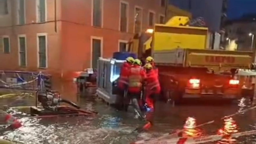 Bomberos en Entretorres