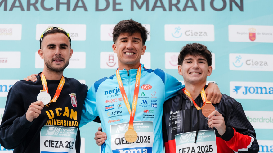 Manuel Bermúdez s colgó la medalla de plata en Cieza