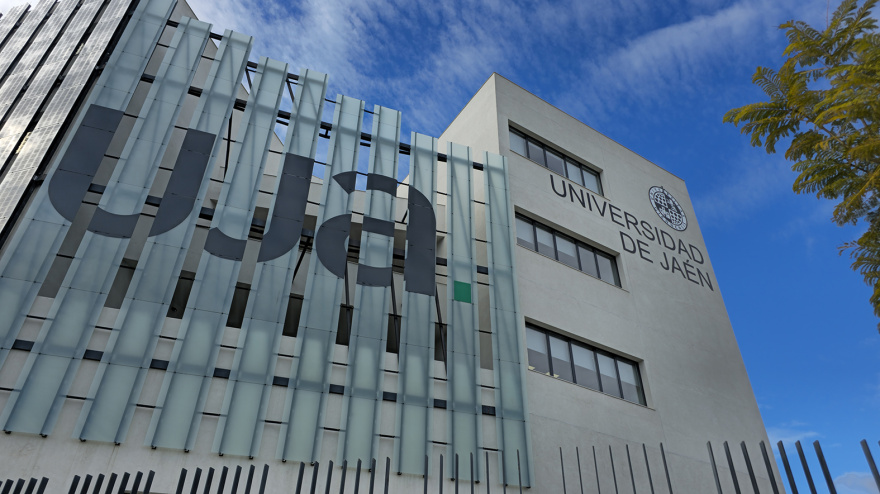 Nunca es tarde para empezar: la UJA abre sus puertas a mayores de 25 y 45 años