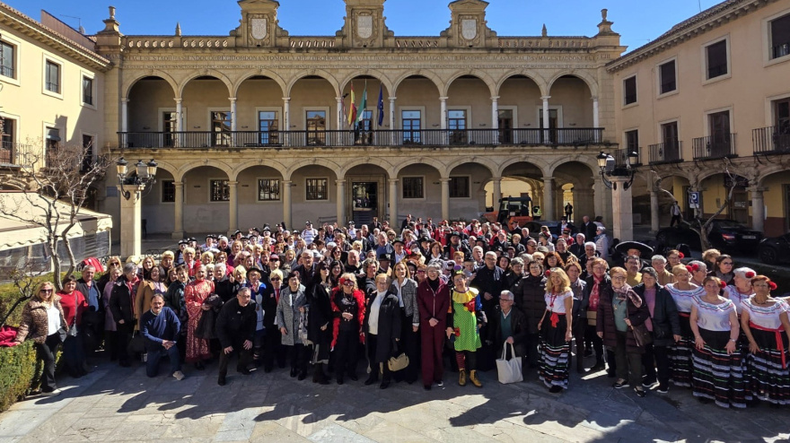 Alrededor de 225 usuarios de Centros de Participación Activa participan en el certamen de Carnaval