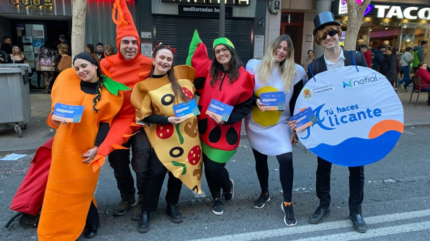 Rafael Alemañ, edil de Limpieza: "Pido la colaboración ciudadana y al uso de los más de 50 contenedores que se distribuirán por la Rambla".