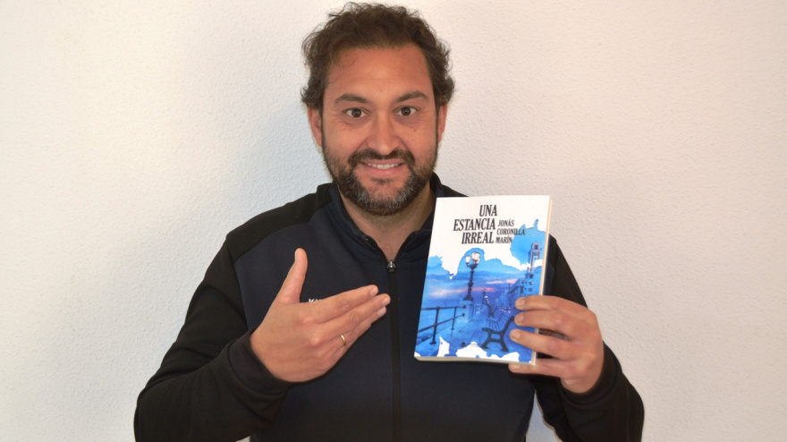 Jonás Coronilla, escritor jerezano "una estancia irreal"