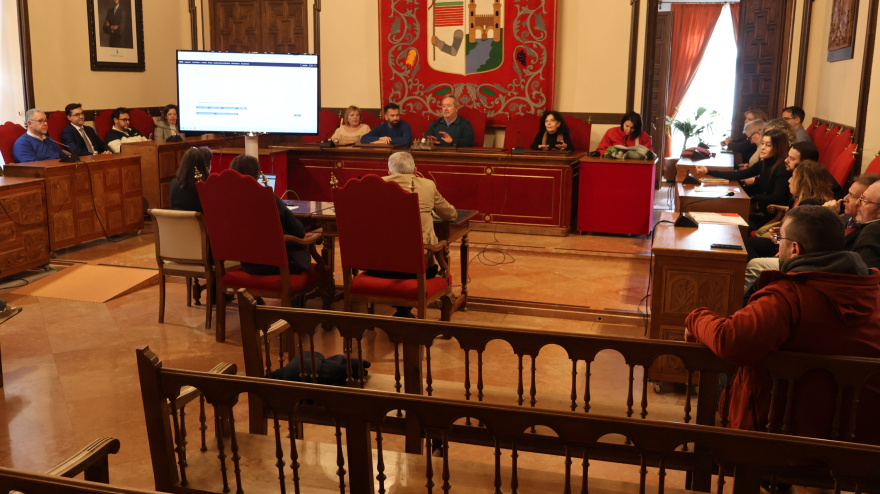 Pleno en el que se ha elegido en Zamora a los ciudadanos que tendrán que estar en mesa el 15M