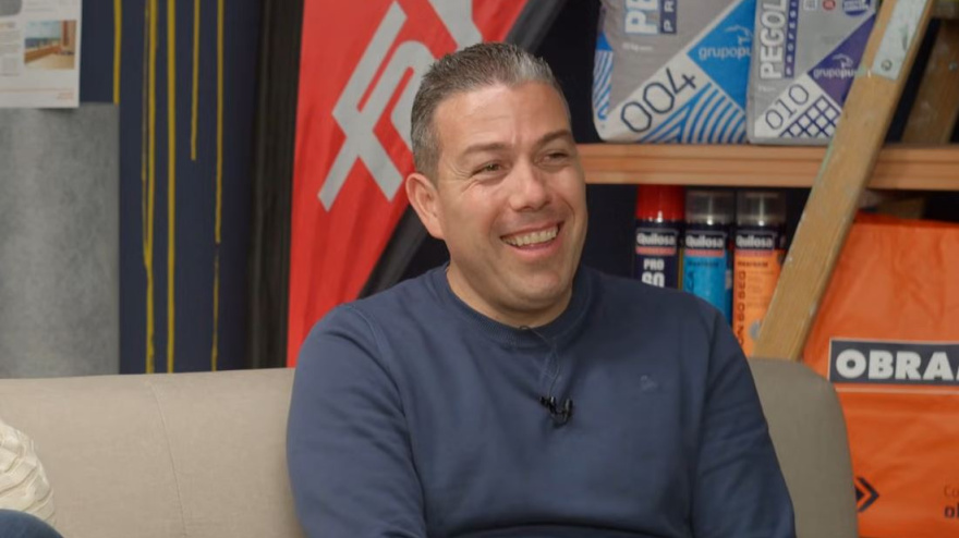 José Navarro, fontanero