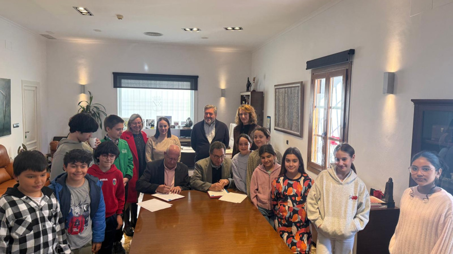 Dénia renueva su compromiso con la infancia y consolida el sello de Ciudad Amiga de UNICEF