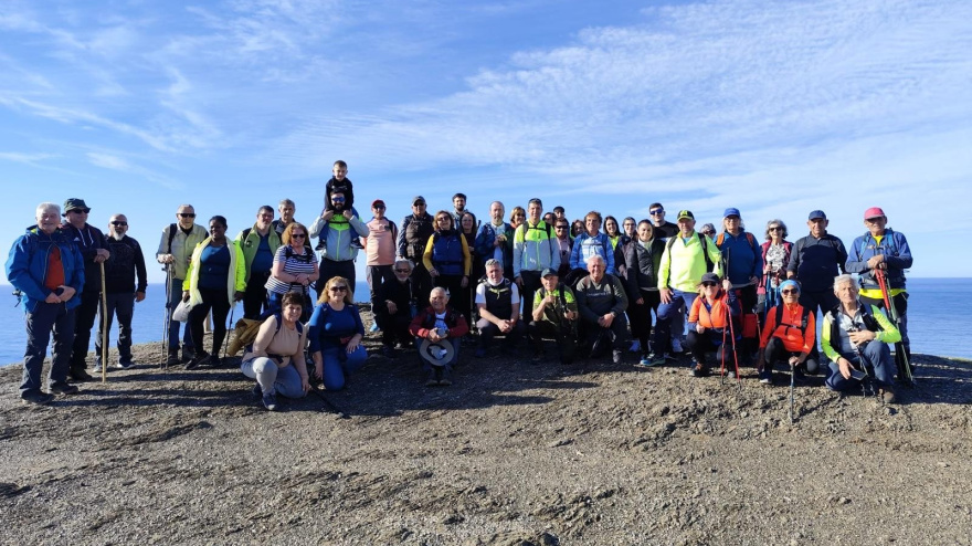 Grupo de senderistas que participaron en la ruta entre Torrenueva Costa y Jolúcar