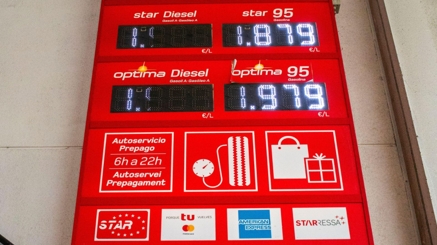 Precios de la energía en gasolineras, Gasolinera «Cepsa» (Compañía Española de Petróleos) Supermercado Carrefour Express