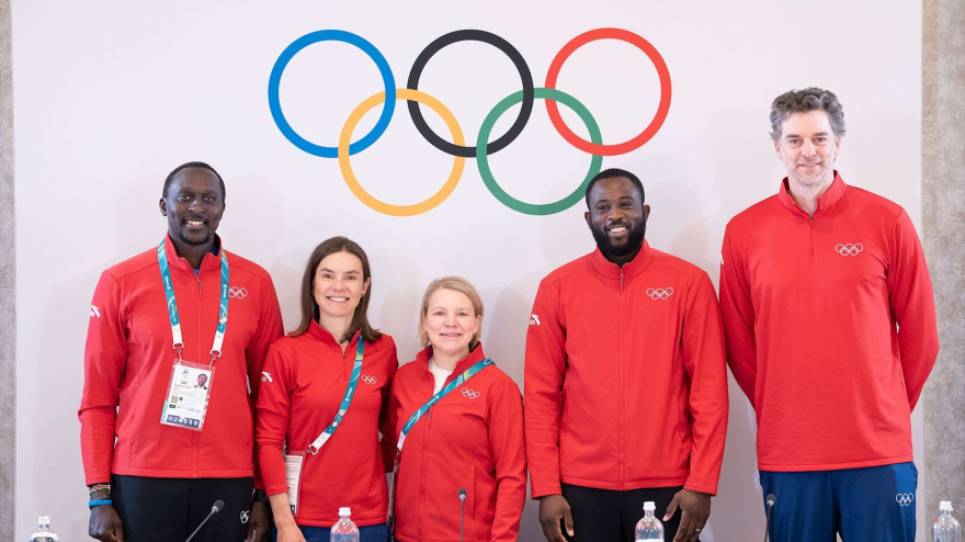 Pau Gasol posa con sus vicepresidentes tras ser elegido presidente de la Comisión de Deportistas del COIREMITIDA / HANDOUT por COIFotografía remitida a medios de comunicación exclusivamente para ilustrar la noticia a la que hace referencia la imagen, y citando la procedencia de la imagen en la firma20/2/2026