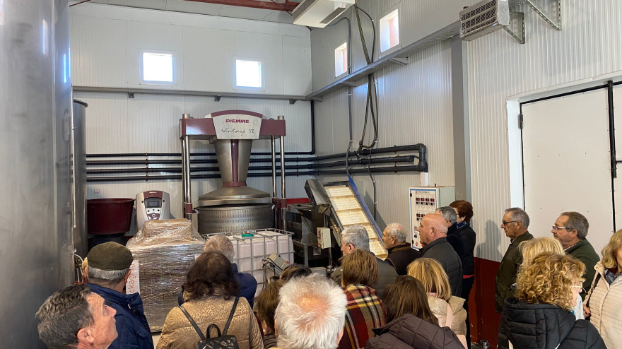 Personas mayores de Lorca durante una excursión