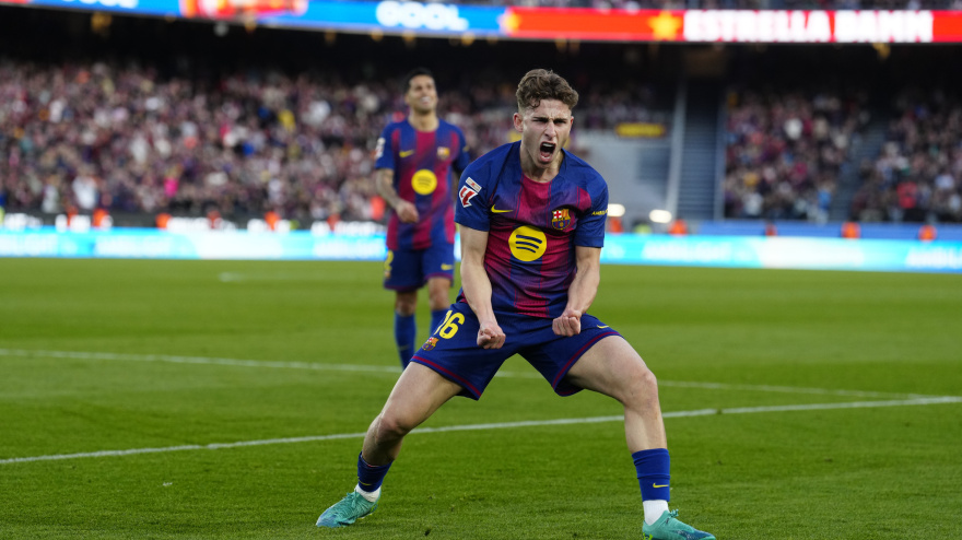 Fermín celebra su gol, en el Barcelona - Levante