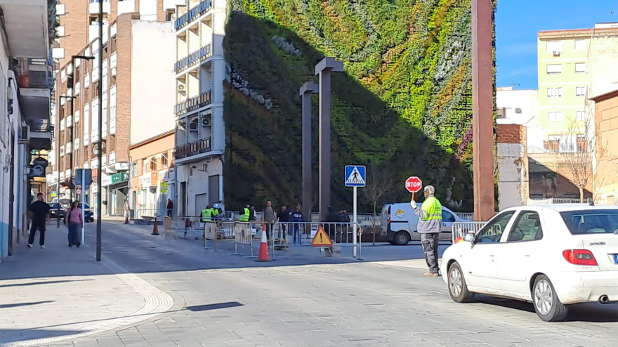 Arrancan los trabajos en la plaza de Santa Eulalia de Mérida que afectarán al tráfico